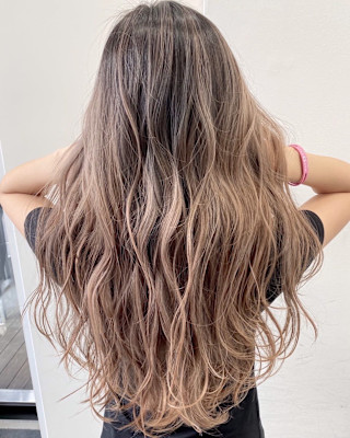 バレイヤージュカラー