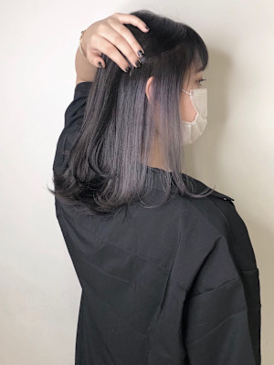 下ろしてもハーフアップでもかわいいインナーカラー