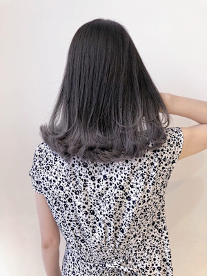 ブラックからシルバー、グラデーションカラー