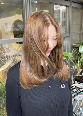 透明感ベージュ