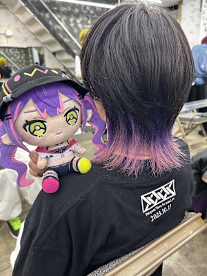 マッシュウルフ×推しカラー　インナーカラー