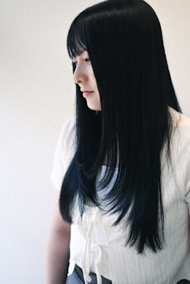 ブルーブラック/レイヤーカット