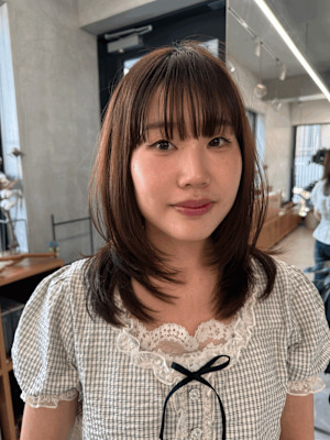 レイヤーカット/顔まわりレイヤー/ミディアムレイヤー