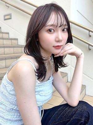 大人ガーリー*くびれヘア*ミディアムヘア*顔周り*前髪カット