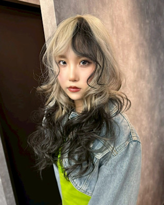 セクションカラー　デザインカラー　ハイトーン　表参道/原宿