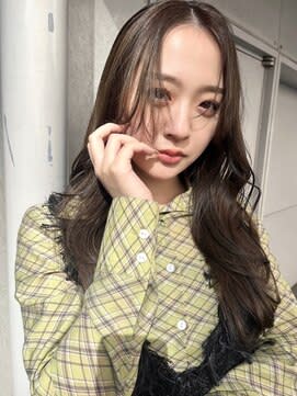 オリーブグレージュヨシンモリヘア