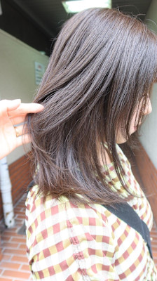 オリーブベージュ透明感カラー