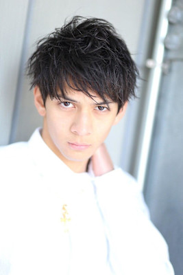 アップバンクショート刈り上げネープレスマートイメチェン