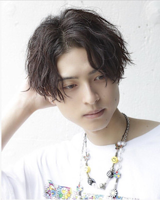 前下がりセンターパート