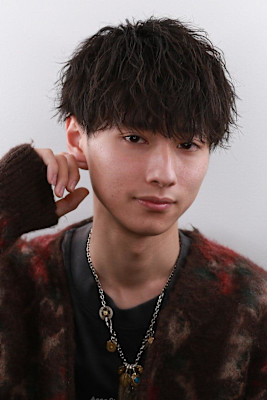 横顔キマるソフトツイストパーマ