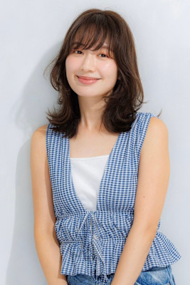 ニュアンスパーマスタイル　くびれレイヤーパーマ