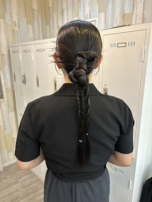 個性派お呼ばれヘアセット×タイトアレンジ