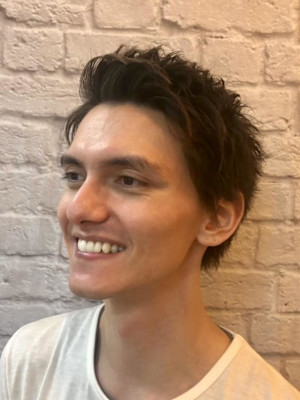 アップバングショート