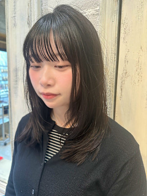 【髪質改善しながらトレンドヘアに♪】ミディアムレイヤー