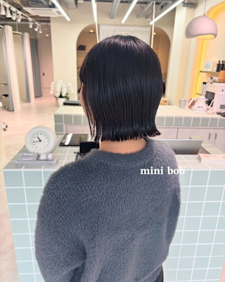 ワンレンボブ前下がりショート内巻きワンカール鎖骨ミディアム