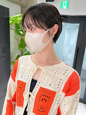 ショートヘアくびれ丸みボブ