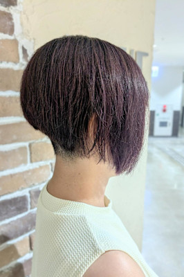 2ブロック　アシンメトリーショートボブ