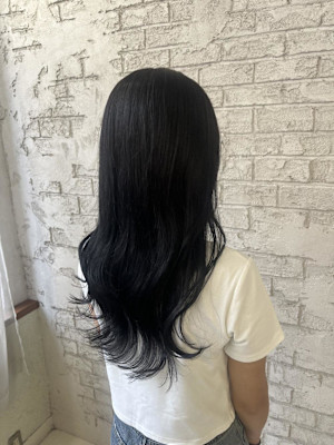 グレージュ/ブラックカラー/透明感カラー/アッシュカラー