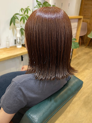 オレンジブラウン 暖色カラー 外ハネボブ 切りっぱなしボブ