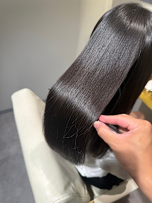 "髪質改善で叶える”艶髪ストレート『銀座/個室」