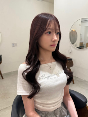 秋におすすめのチェリーレッド