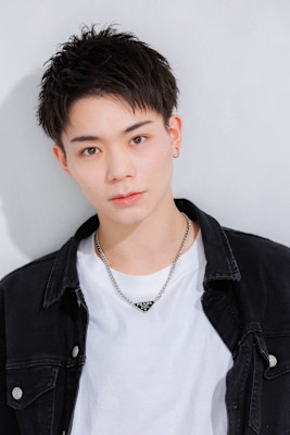 ジェットスパイキー　ツーブロックショート