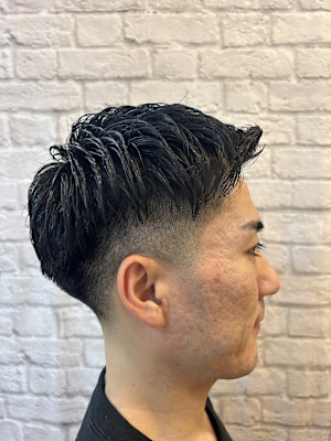 クセのない髪に"自然なクセ"で、ノーセットでも扱いやすく