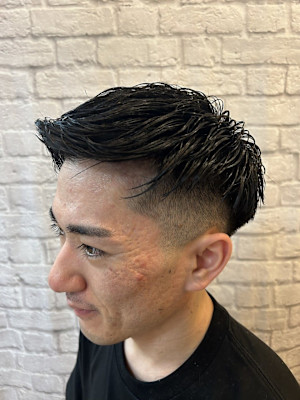 クセのない髪に"自然なクセ"で、ノーセットでも扱いやすく