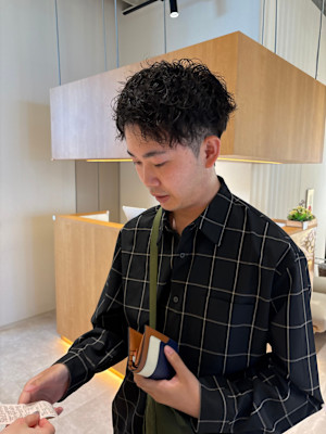 垢抜けするメンズパーマ