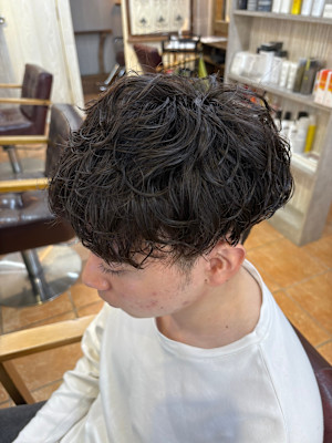 ふわっとカールで柔らかい印象へ