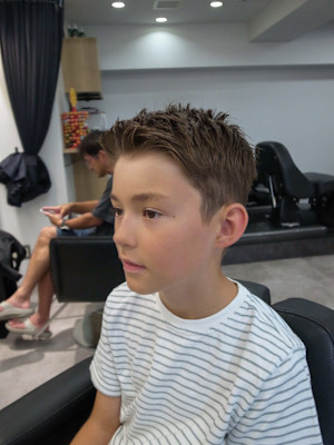 ナチュラル質感ショート外人風