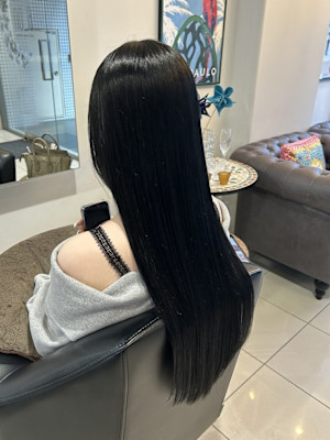 髪質改善トリートメントで艶髪