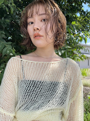 オリーブベージュ×ミディアム