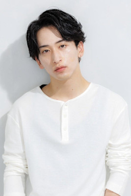 ニュアンスパーマ、アップバングマッシュ