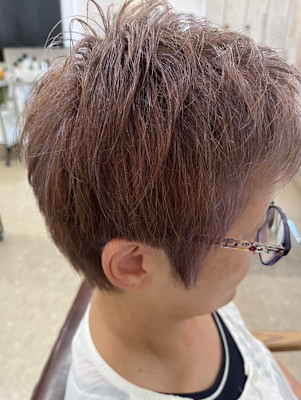 全体に細かくメッシュを入れ、バイピンカラーを入れて全体を馴染