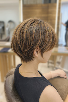【小田急相模原】白髪ぼかしで魅せるショート