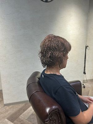 癖を活かしたパーマ風ボブ