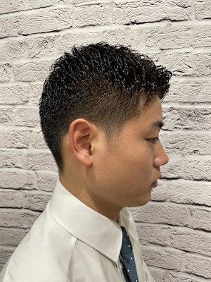 いかつ過ぎない刈り上げショート