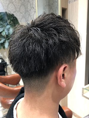 ビジネスマン◎メンズパーマアップバング爽やかショート黒髪