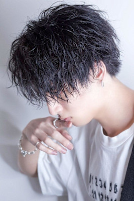 色気バングセンターパートツイストスパイラル