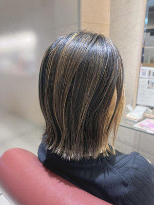 ハイライトボブで叶う小顔透明感