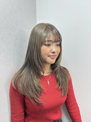 オリーブベージュ/ベージュカラー/透明感カラー/アッシュ