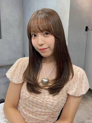 レイヤー　艶髪　透明感カラー