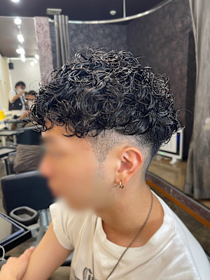 【男らしさ全開！人気No.1メンズパーマ】スパイラルパーマ