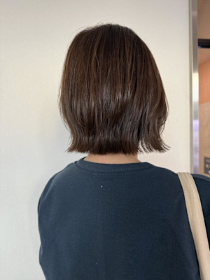 くびれボブ/切りっぱなしボブ