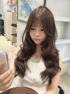韓国ヘアワンホンレイヤーカット顔まわりカットライトブラウン 