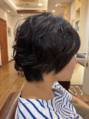 ふんわりパーマのボブレイヤースタイル