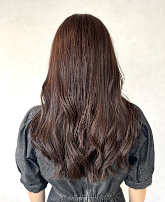 【髪質改善ピンクブラウンカラー・顔周りレイヤーロング】
