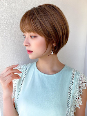 30代40代に人気の大人かわいい前髪ありのくびれショート