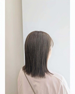 サンドベージュ